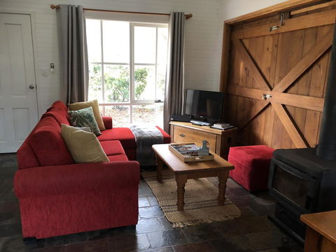 Arcadia - The Barn Cottage & Rosehill Cottage - Tourism Gold Coast 8