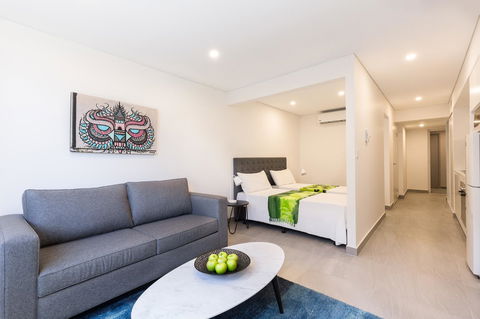 The Merchant Hotel - Tourism Gold Coast 1
