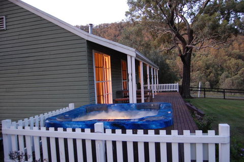 Cadair Cottages - Tourism Gold Coast 3