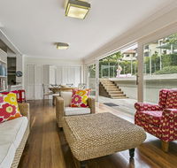 Summery spacious 4 bed home in Kurraba Point - Tourism Gold Coast