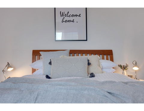 Spacious Cottage With Views, 10 Mins From The City - Tourism Gold Coast 2