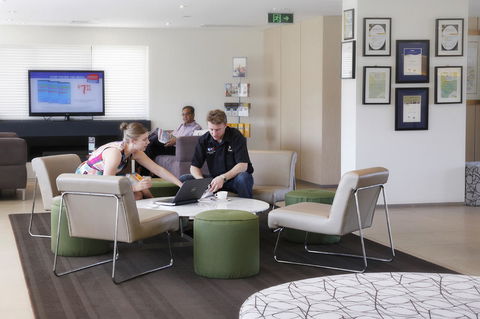 Alpha Hotel Eastern Creek - Tourism Gold Coast 21