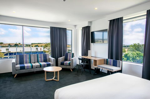 Alpha Hotel Eastern Creek - Tourism Gold Coast 34