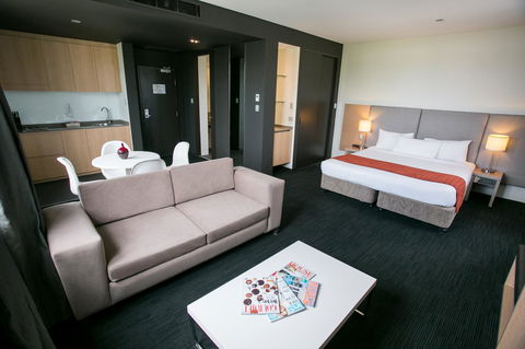 Alpha Hotel Eastern Creek - Tourism Gold Coast 15