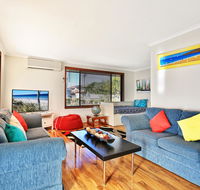Sandy Toes Beach House Jervis Bay - 2min to Beach - Tourism Gold Coast