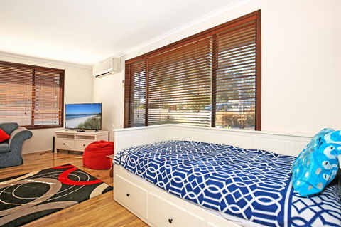 Sandy Toes Beach House Jervis Bay - 2min To Beach - Tourism Gold Coast 4