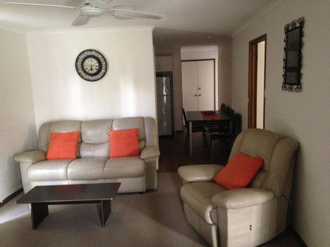 7 Melbourne Street - Tourism Gold Coast 7