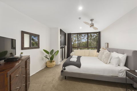 Pacific Towers Beach Resort - Tourism Gold Coast 3