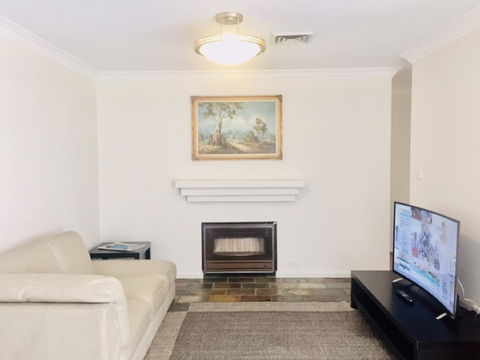 Beautiful Family Holiday House - Tourism Gold Coast 5