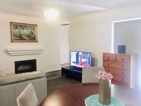Beautiful Family Holiday House - Tourism Gold Coast 4
