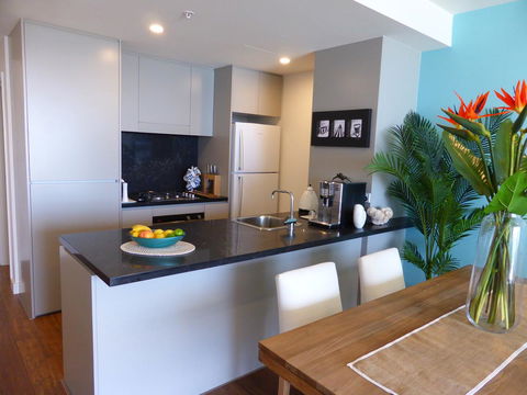Arena Luxury Beachfront Apartment - Gold Coast 17