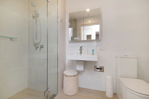 Arena Luxury Beachfront Apartment - Gold Coast 25