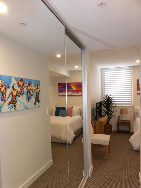 Arena Luxury Beachfront Apartment - Gold Coast 28
