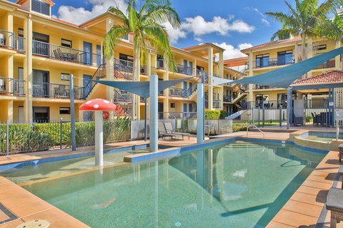 South Pacific Apartments - Tourism Gold Coast 0