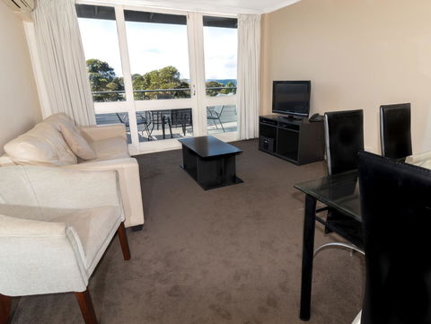 Horizon Holiday Apartments - Tourism Gold Coast 5