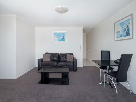 Horizon Holiday Apartments - Tourism Gold Coast 6