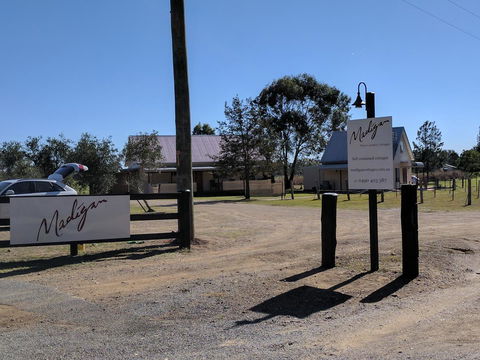 Madigan Wine Country Cottages - Tourism Gold Coast 3