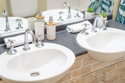 Classic 2 BR Apt In Pyrmont - Tourism Gold Coast 19