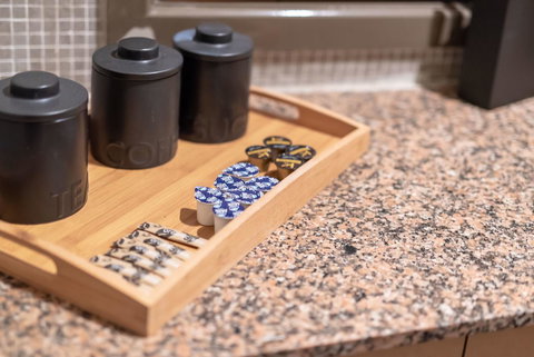 Classic 2 BR Apt In Pyrmont - Tourism Gold Coast 11