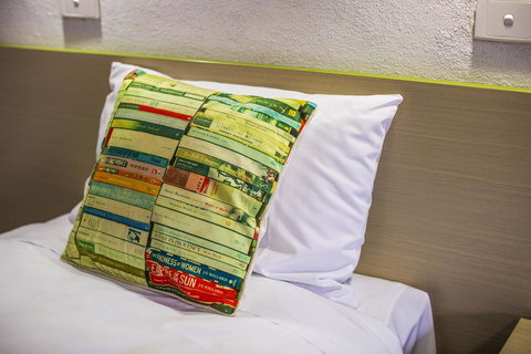 Boomerang Hotel - Tourism Gold Coast 23