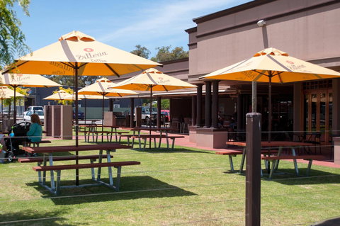 Boomerang Hotel - Tourism Gold Coast 40