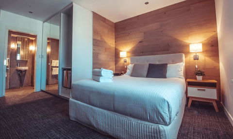 Crown Hotel Surry Hills - Tourism Gold Coast 13