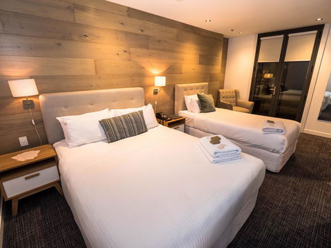 Crown Hotel Surry Hills - Tourism Gold Coast 1