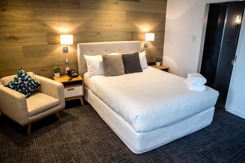 Crown Hotel Surry Hills - Tourism Gold Coast 22
