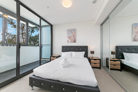 Stylish And Neat Two Bed Apartment In Wentworth Point - Gold Coast 7