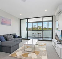 Stylish and Neat two bed apartment in Wentworth Point - Gold Coast