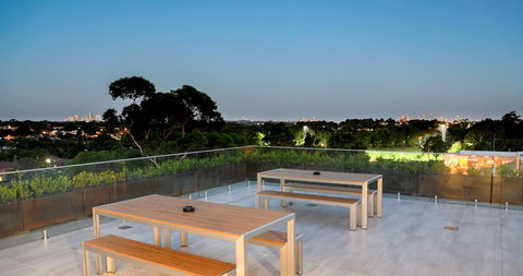 Studio 8 Residences - Adults Only - Tourism Gold Coast 6