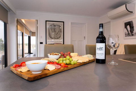Belisi Farmstay Cottage - Tourism Gold Coast 8