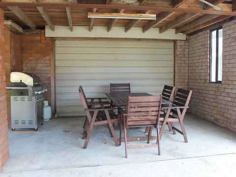 Pinny Paradise - Gold Coast 12