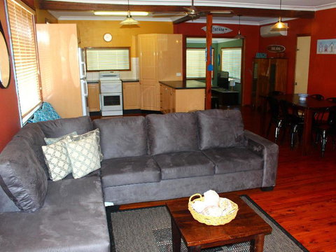 Pinny Paradise - Gold Coast 6