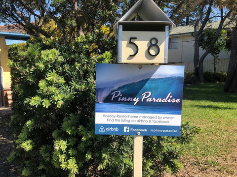 Pinny Paradise - Gold Coast 1