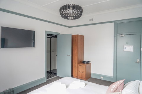 Oasis On Beamish Hotel - Gold Coast 20