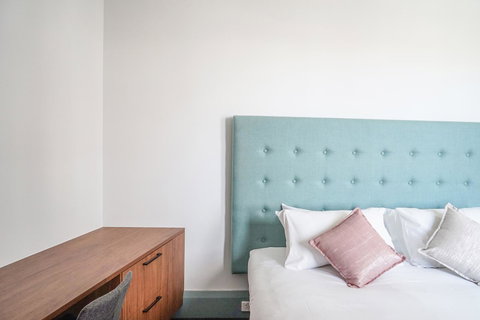 Oasis On Beamish Hotel - Gold Coast 24