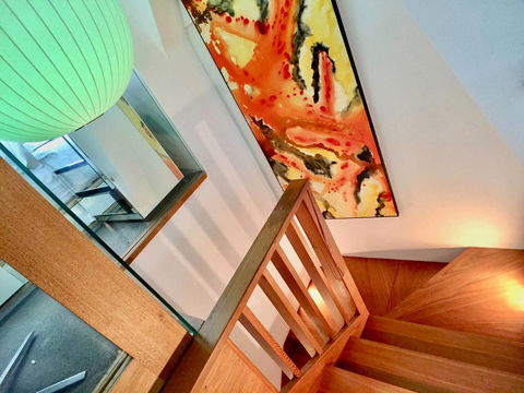 3 Storey Home Close Walk To Fox Studios SCG & City - Tourism Gold Coast 21