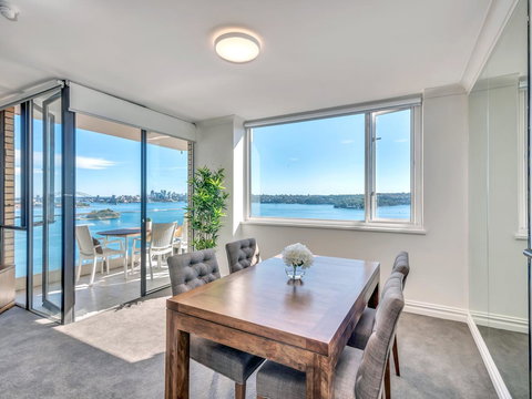 Panoramic Harbour Views And Unbeatable Comfort - Gold Coast 6