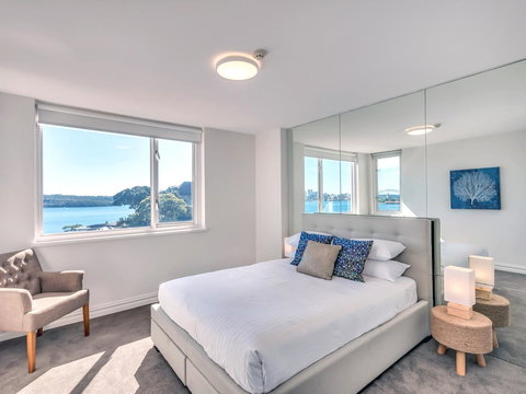 Panoramic Harbour Views And Unbeatable Comfort - Gold Coast 3