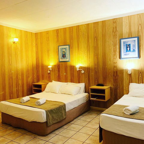 Pine Tree Motel - Tourism Gold Coast 21