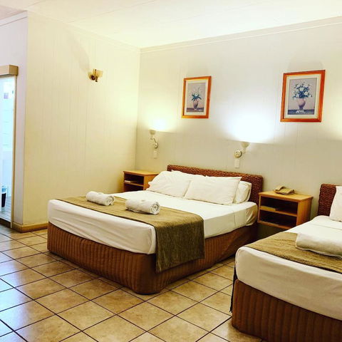 Pine Tree Motel - Tourism Gold Coast 24