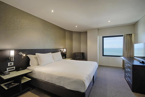 Hilton Darwin - Tourism Gold Coast 13