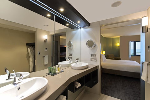 Hilton Darwin - Tourism Gold Coast 15