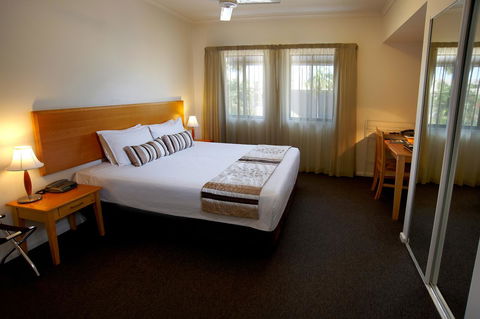Metro Advance Apartments & Hotel - Tourism Gold Coast 8