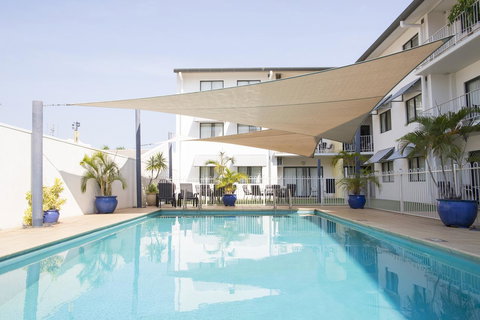 Metro Advance Apartments & Hotel - Tourism Gold Coast 1