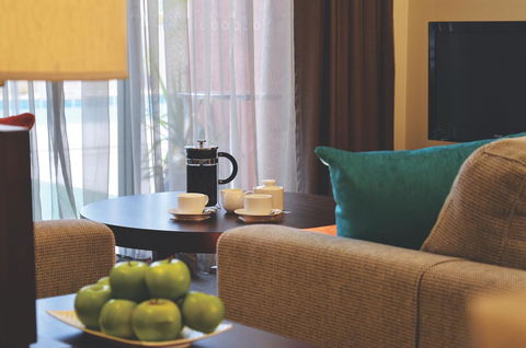 Metro Advance Apartments & Hotel - Tourism Gold Coast 4