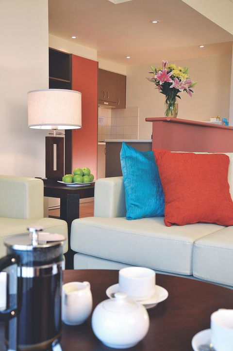 Metro Advance Apartments & Hotel - Tourism Gold Coast 3