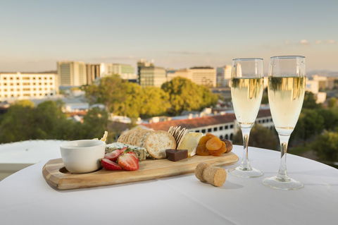 Novotel Canberra - Tourism Gold Coast 39