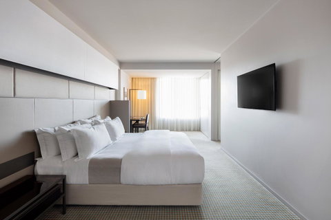 Hotel Realm - Tourism Gold Coast 9